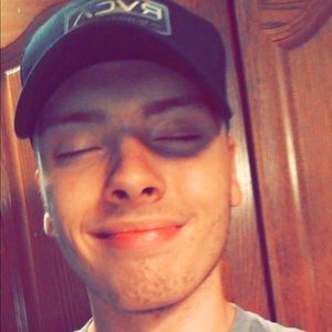 Meet your Posher, Wesley